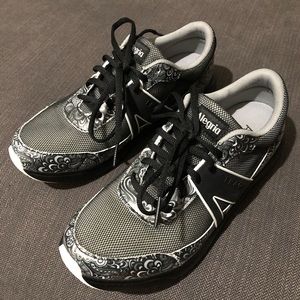 Alegria TRAQ Qarma Smart Shoe